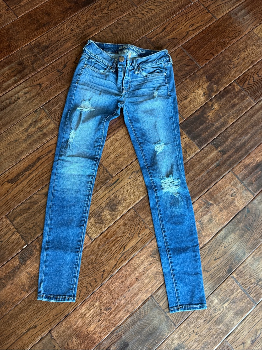 American Eagle Outfitters Distressed Light Blue Skinny Jeans